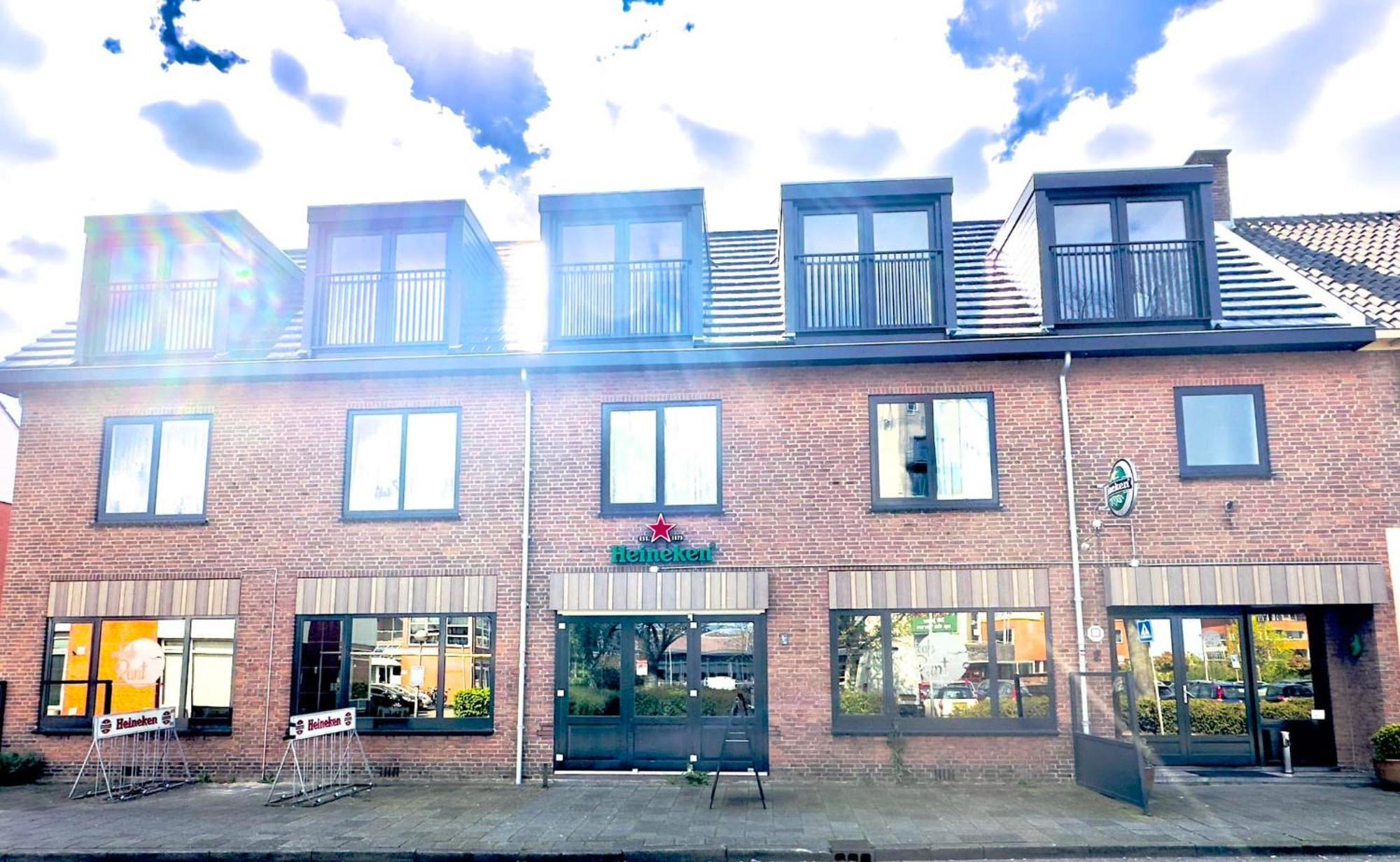 Eetcafe Punt Bed & Breakfast Roelofarendsveen Exterior photo